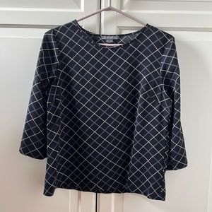 Suzy Shier women’s blouse